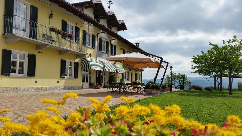 Agriturismo Cascina Rabalot ดิอาโนดัลบา ภายนอก รูปภาพ