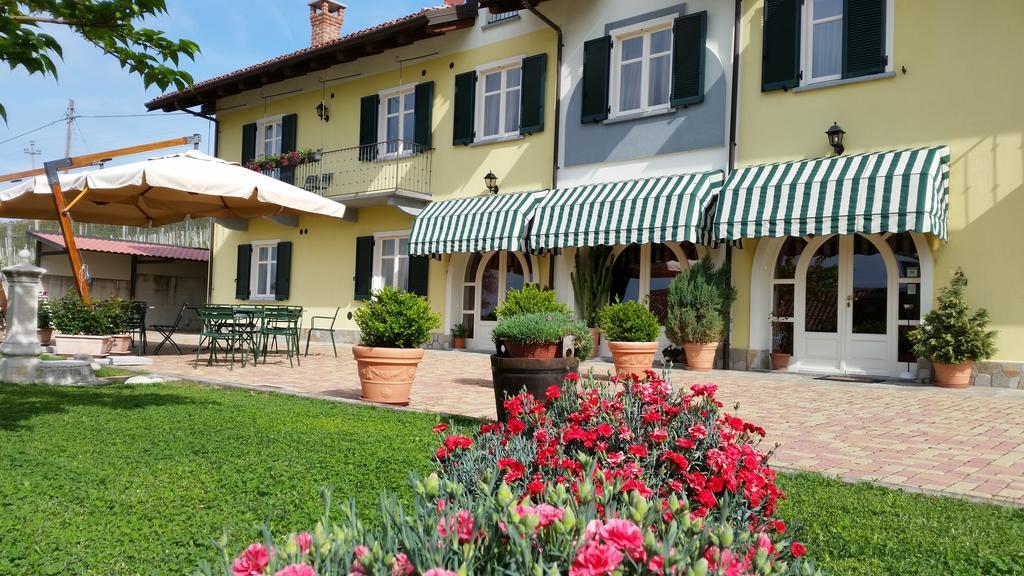 Agriturismo Cascina Rabalot ดิอาโนดัลบา ภายนอก รูปภาพ